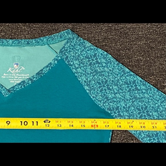 Women’s KUHL Long Sleeve V-Neck Shirt Size Small - Picture 6 of 9